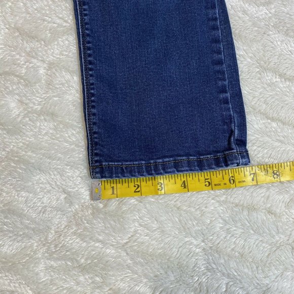 Reitmans Women's Size 30 Mid Rise Strait Leg Jeans - Picture 9 of 11